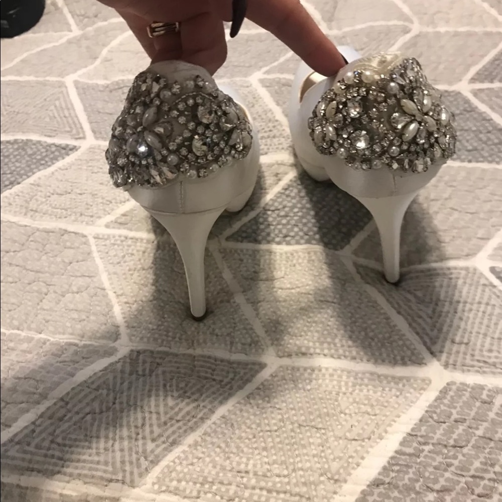 Heels - Picture 5 of 6